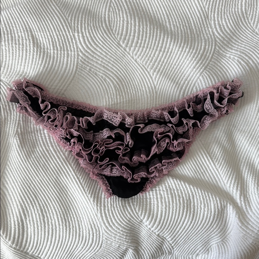 Victoria's Secret Black and Pink Bikini Panties
